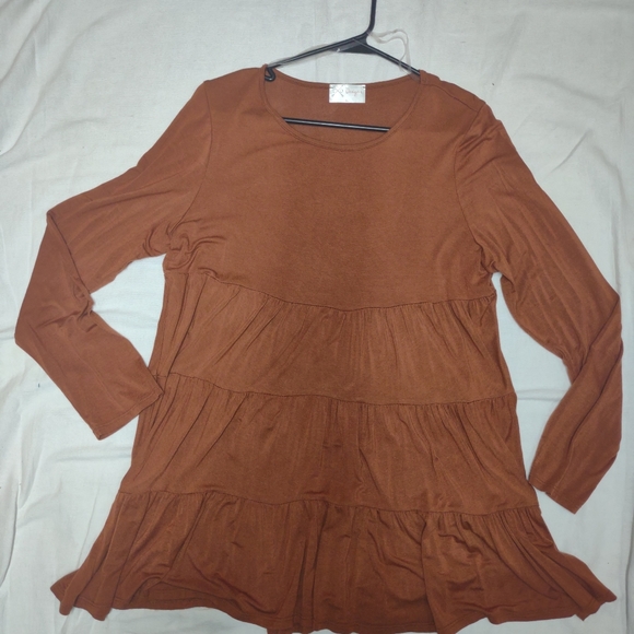 Discount Divas tunic - Picture 1 of 3
